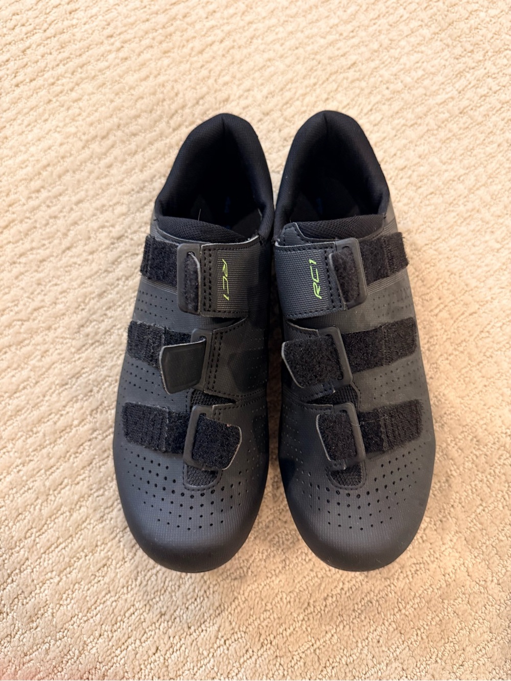 Shimano Men's Black Athletic Cycling Shoes with Velcro Straps